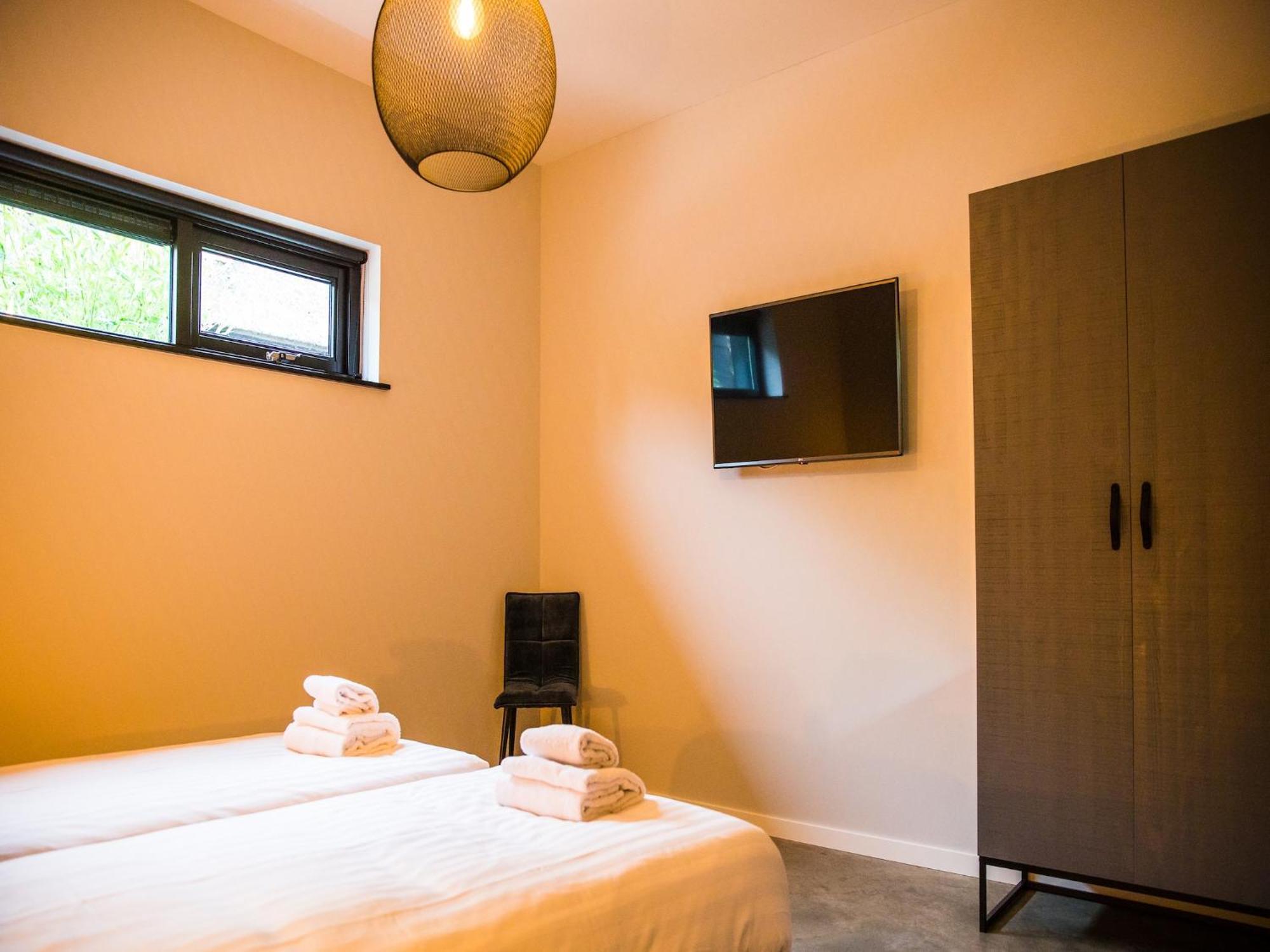Cozy Holiday Home In Vrouwenpolder Close To The Beach Luaran gambar